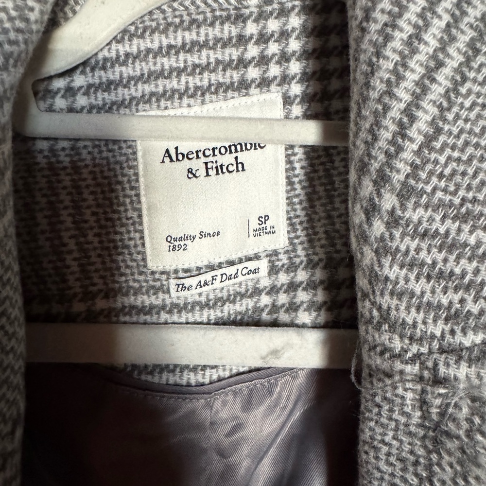 Abercrombie & Fitch Gray Houndstooth Coat - Picture 2 of 3